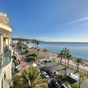 Property in Carre d'Or