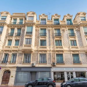 Property in Carre d'Or