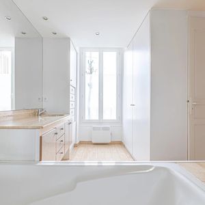 Property in Carre d'Or