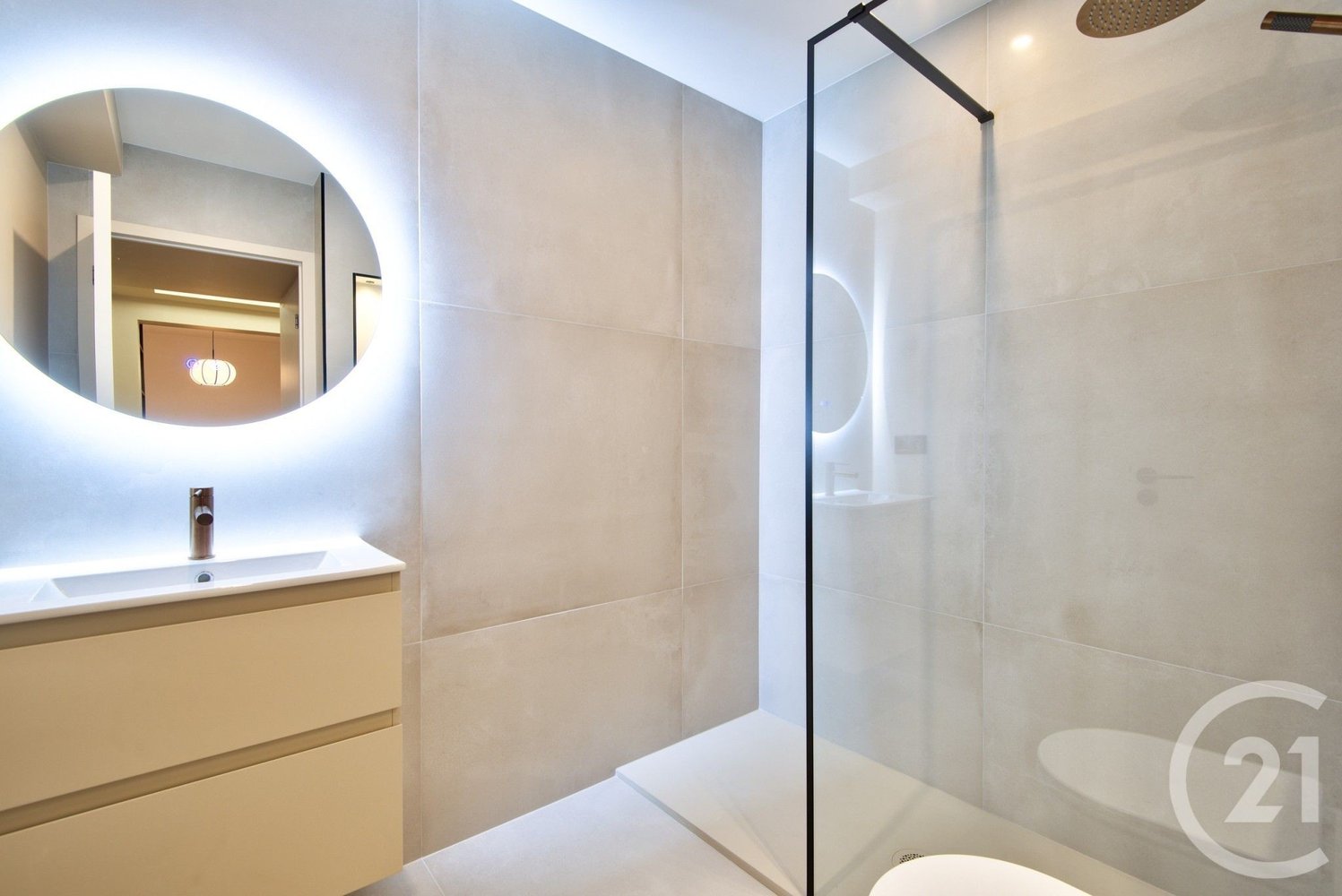 Property photo in Carre d'Or