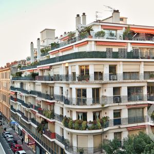 Property in Carre d'Or