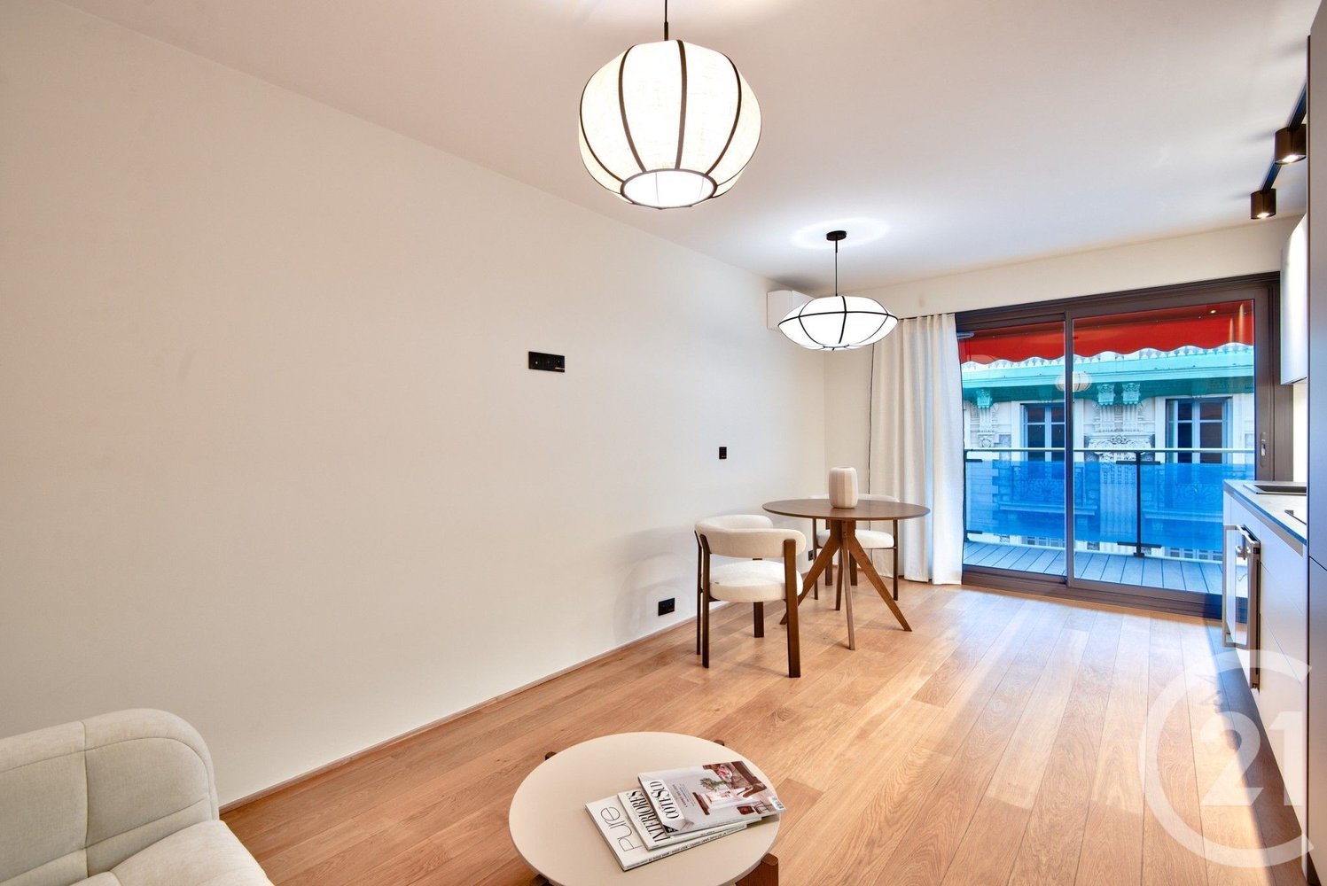 Property photo in Carre d'Or