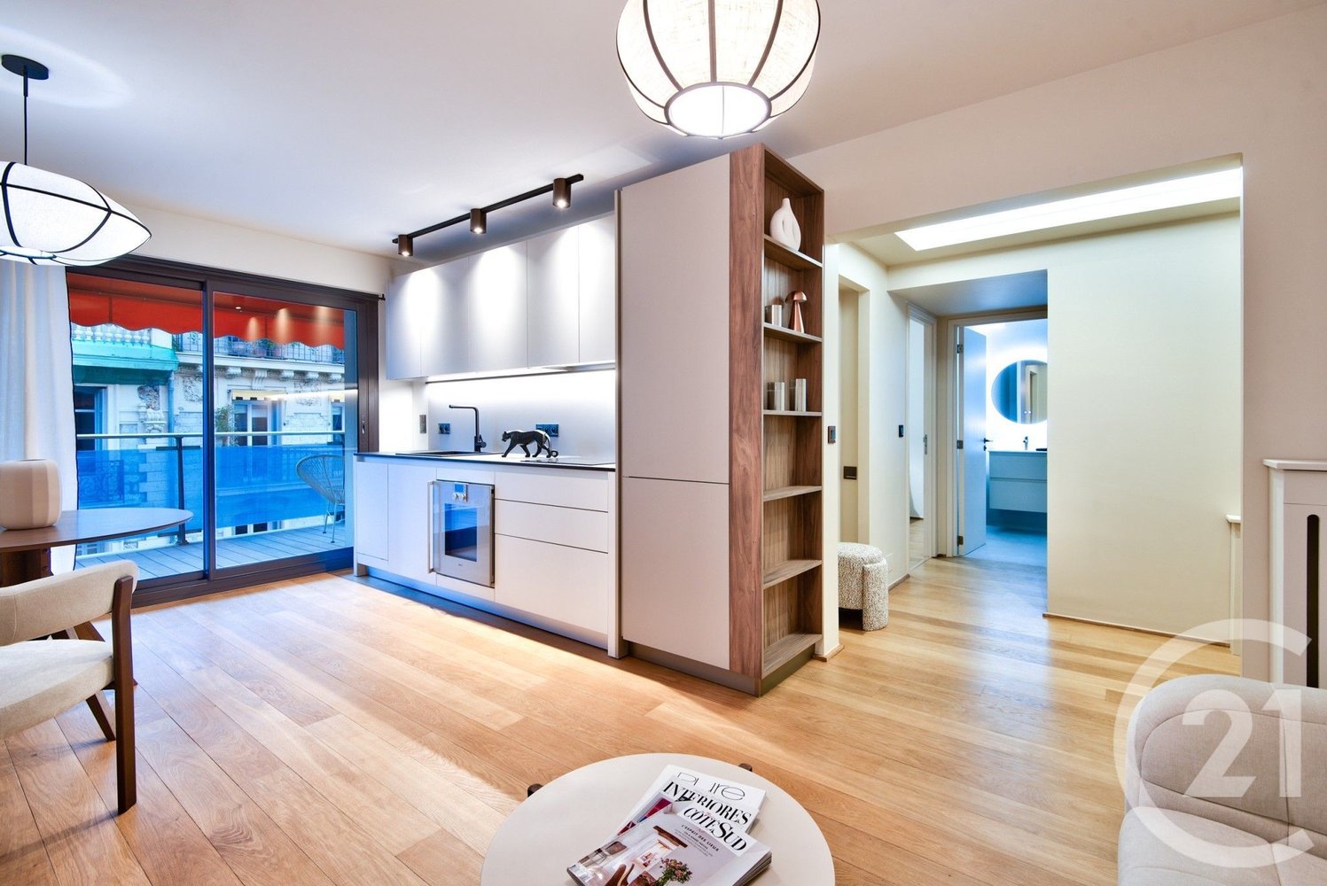 Property photo in Carre d'Or