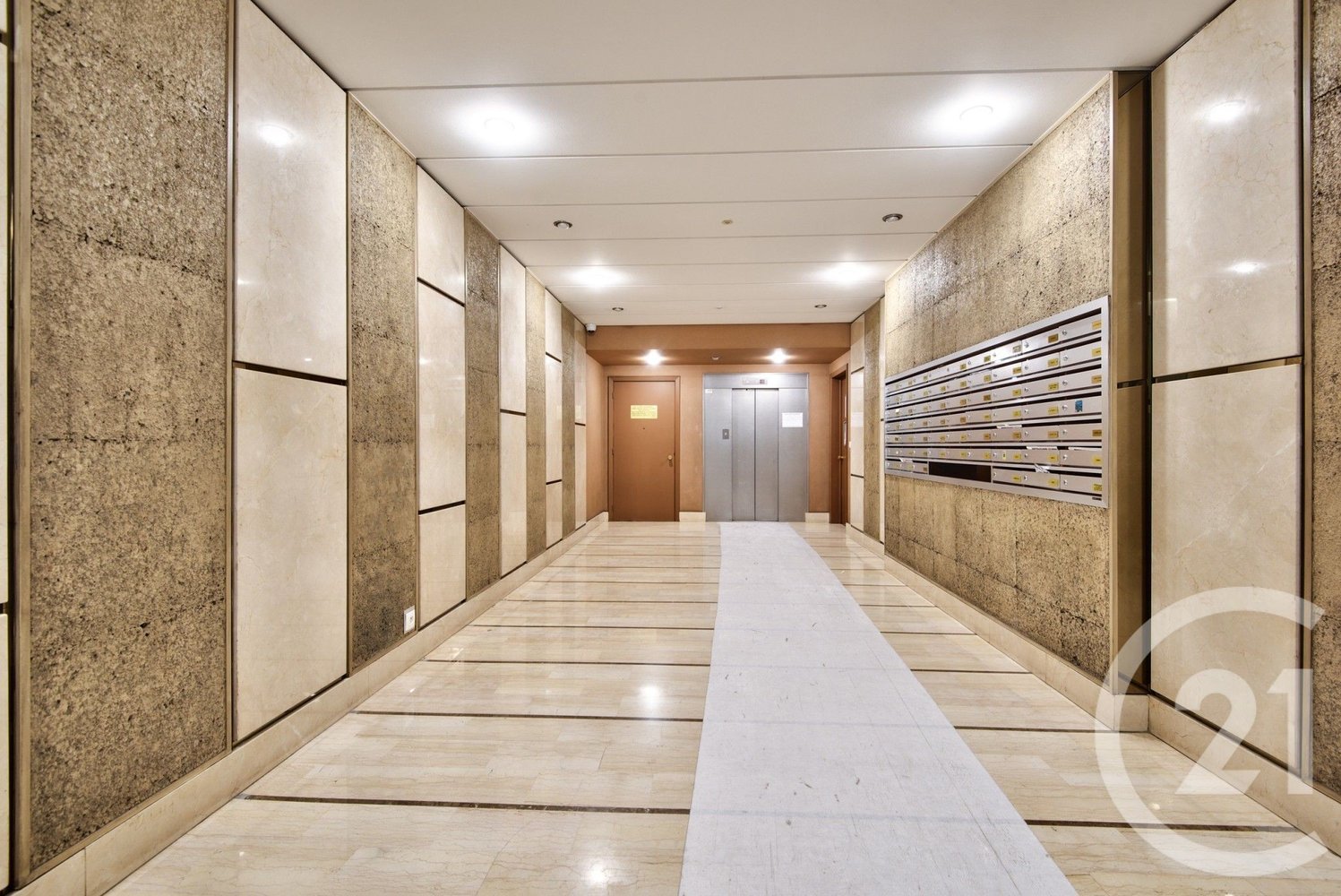 Property photo in Carre d'Or