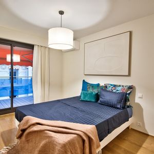 Property in Carre d'Or