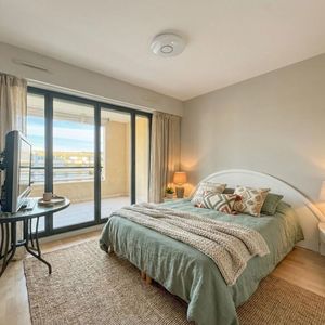 Property in Carre d'Or