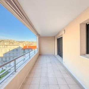 Property in Carre d'Or