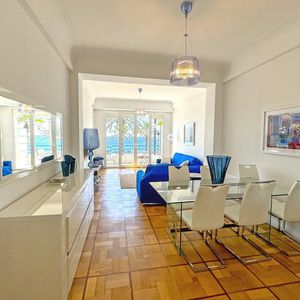 Property in Carre d'Or