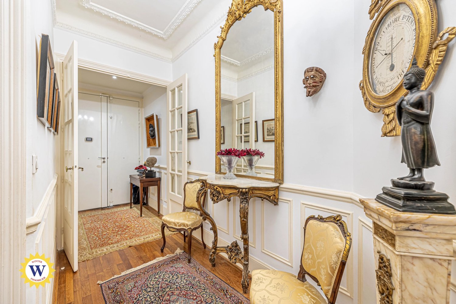 Property photo in Carre d'Or