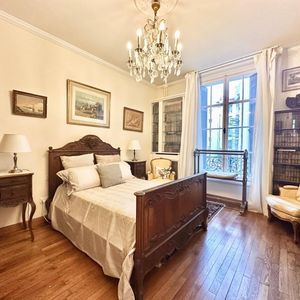 Property in Carre d'Or