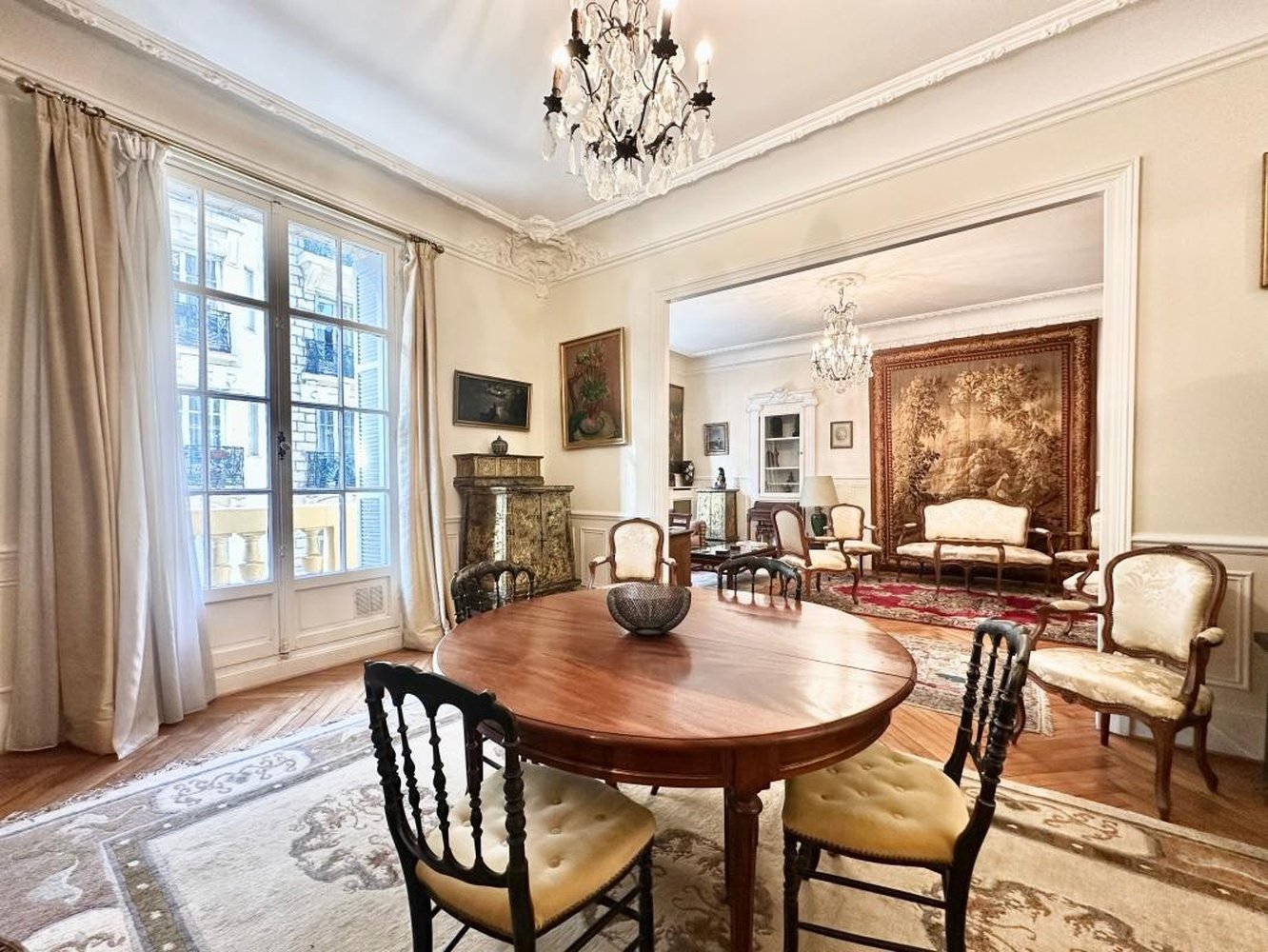 Property photo in Carre d'Or