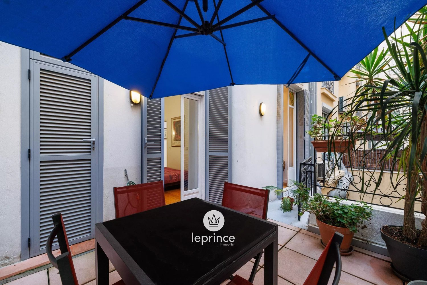 Property photo in Carre d'Or