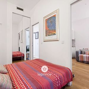 Property in Carre d'Or