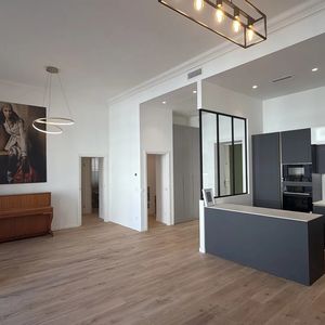 Property in Carre d'Or