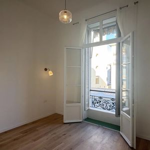 Property in Carre d'Or