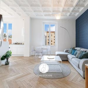 Property in Carre d'Or