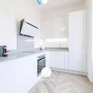 Property in Carre d'Or