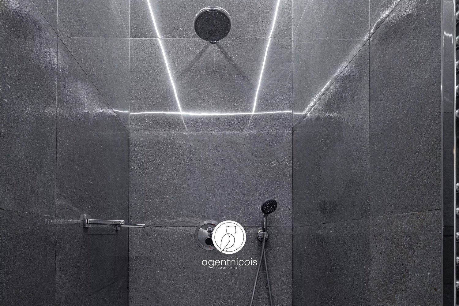 Property photo in Carre d'Or