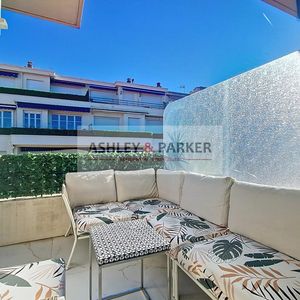 Property in Carre d'Or