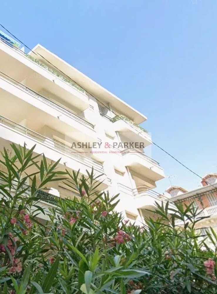 Property photo in Carre d'Or