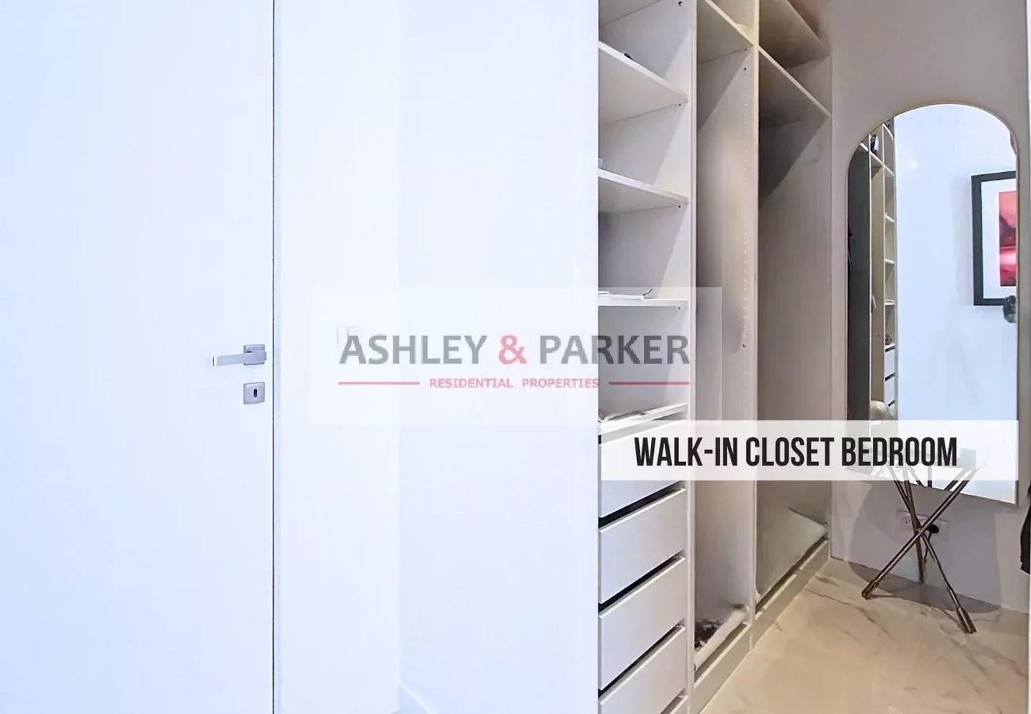 Property photo in Carre d'Or