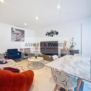 Property in Carre d'Or