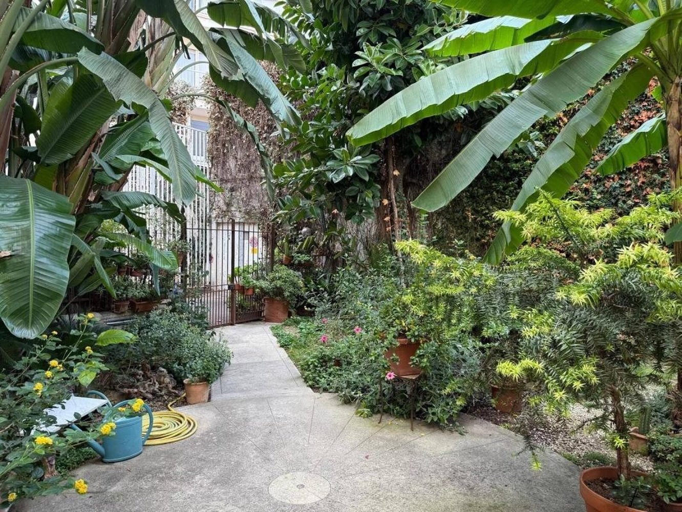 Property photo in Musicians Quarter