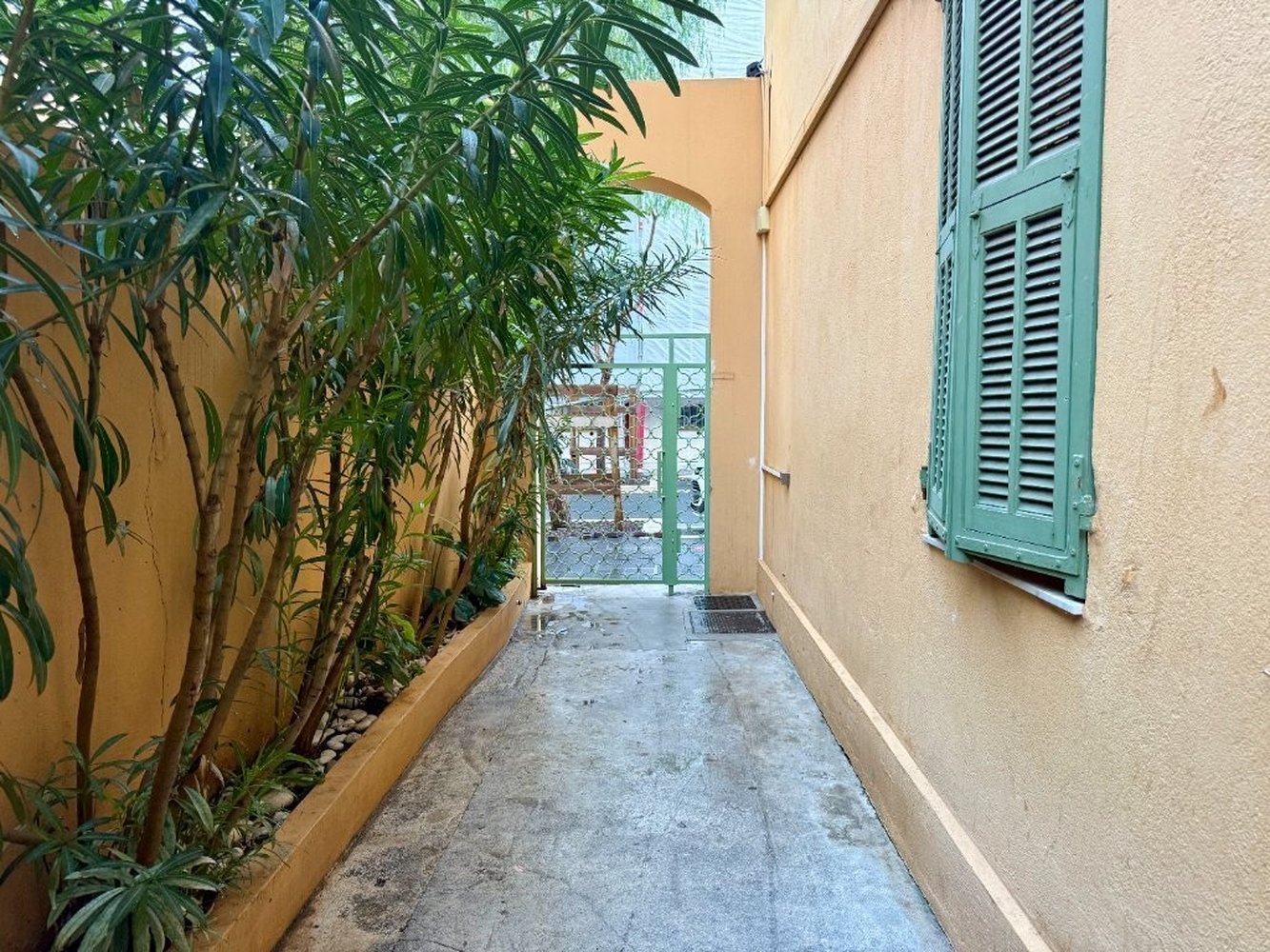 Property photo in Port