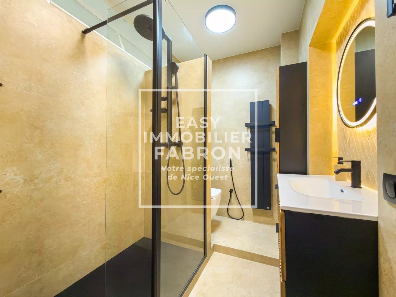 Property photo in Port