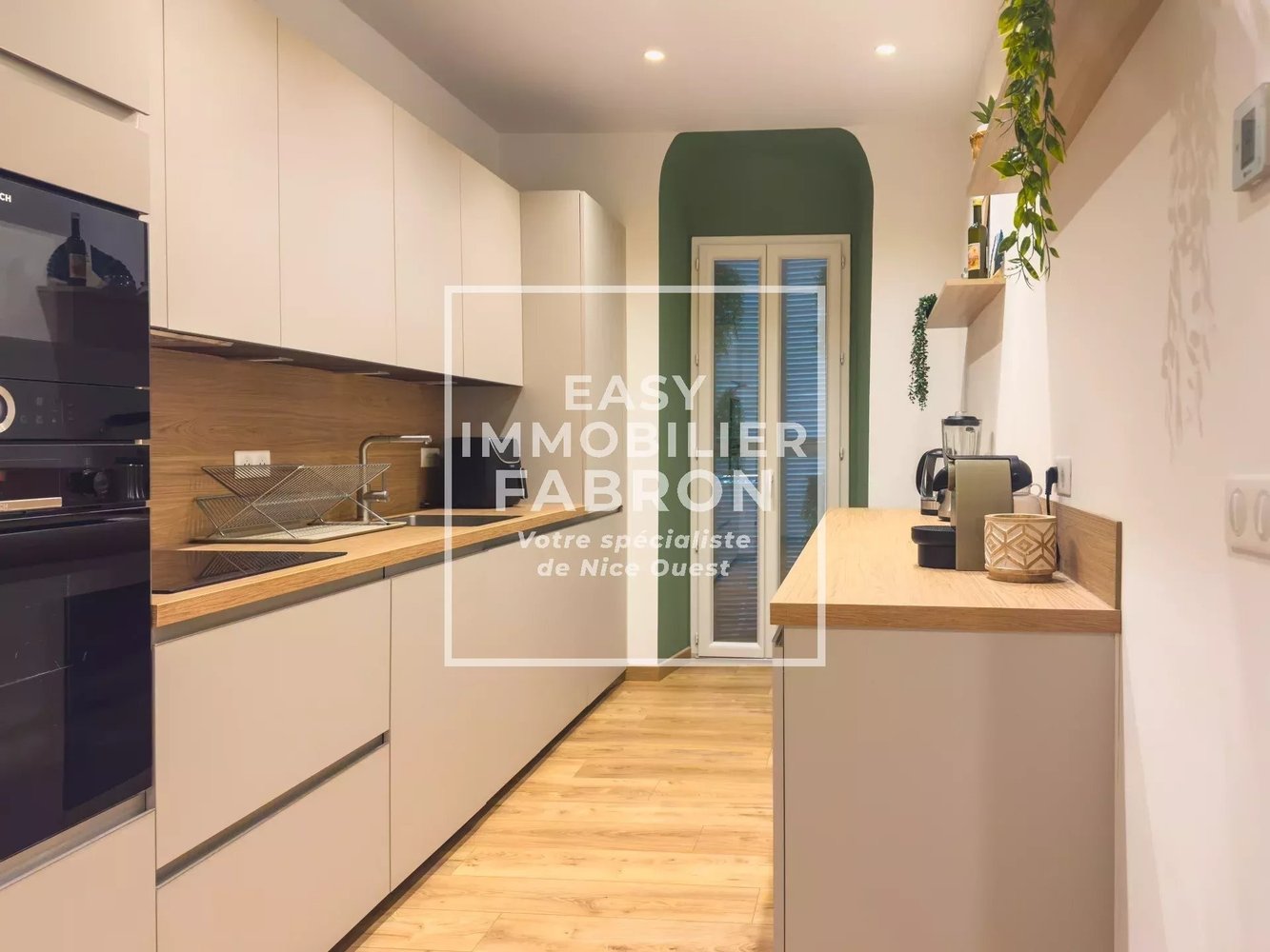 Property photo in Port