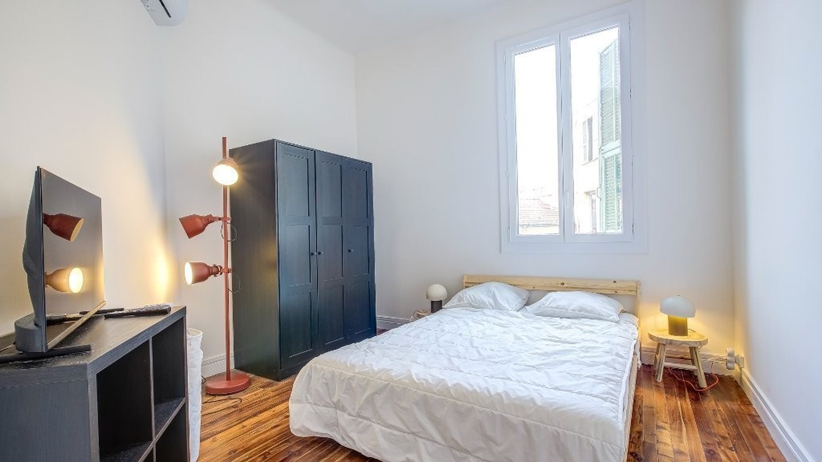 Property photo in Port