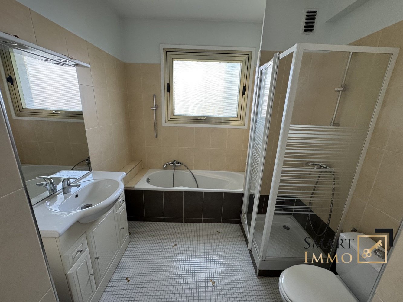 Property photo in Port