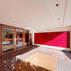 Property in Carre d'Argent