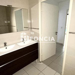 Property in Carre d'Argent