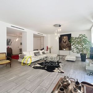 Property in Carre d'Argent