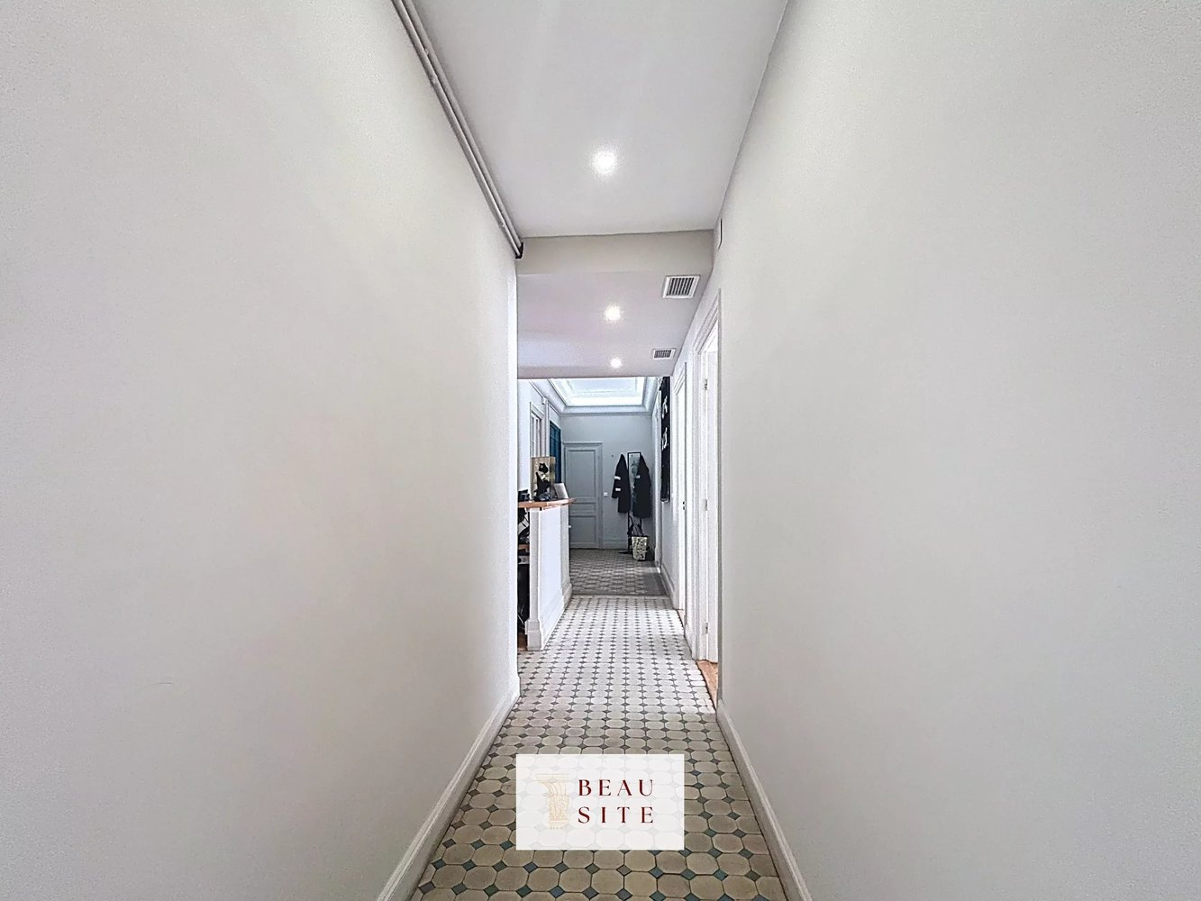 Property photo in Carre d'Argent