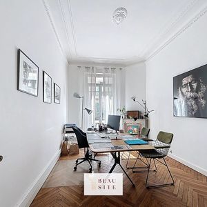 Property in Carre d'Argent