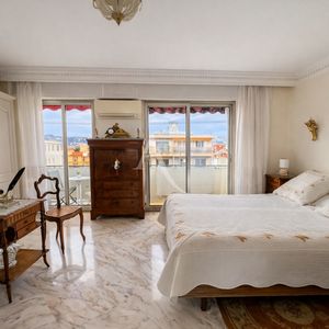 Property in Carre d'Argent