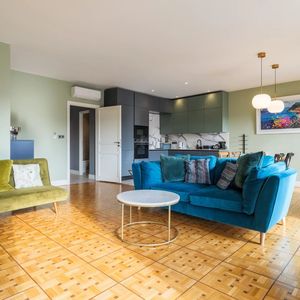 Property in Carre d'Argent