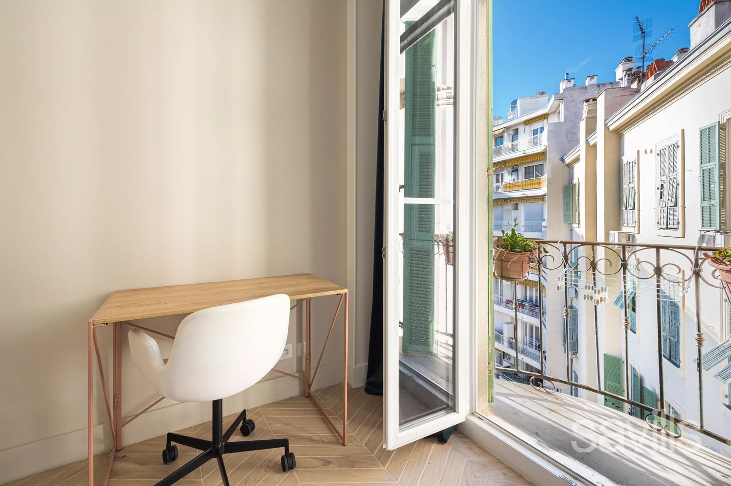 Property photo in Carre d'Argent