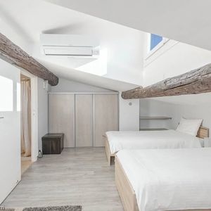 Property in Carre d'Argent