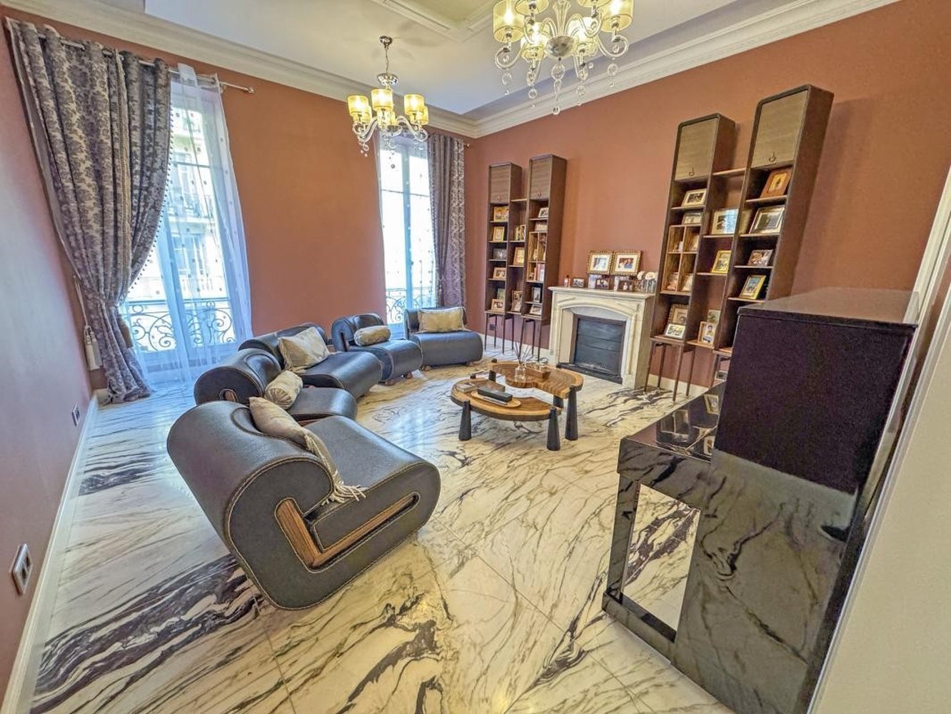 Property photo in Carre d'Argent