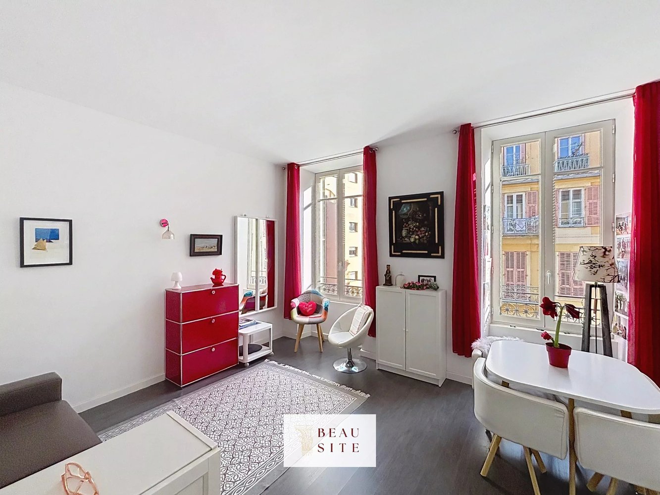 Property photo in Carre d'Argent