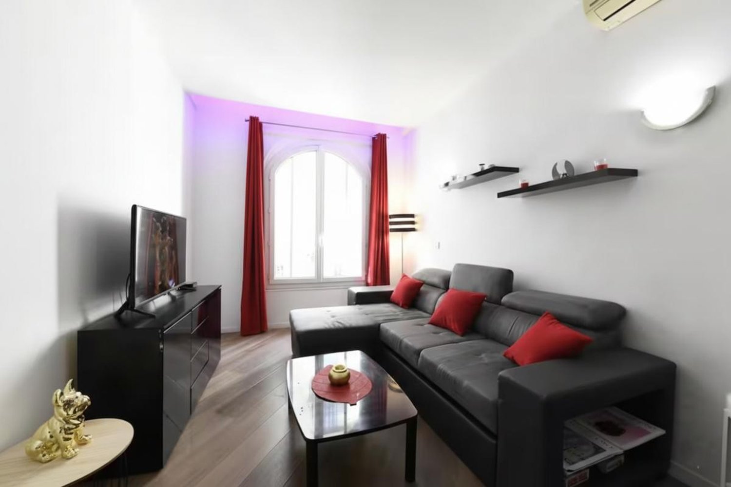 Property photo in Carre d'Argent