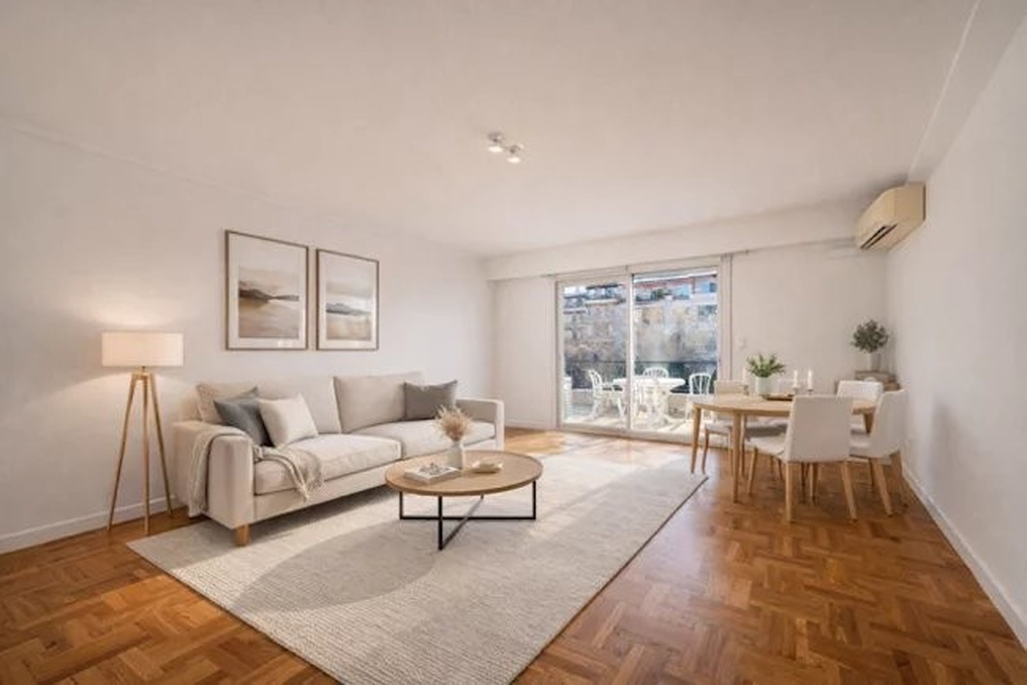 Property photo in Carre d'Argent