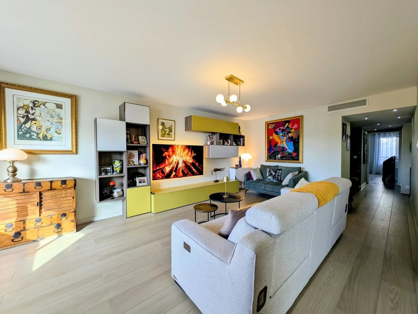 Property photo in Carre d'Argent