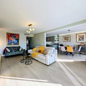 Property in Carre d'Argent