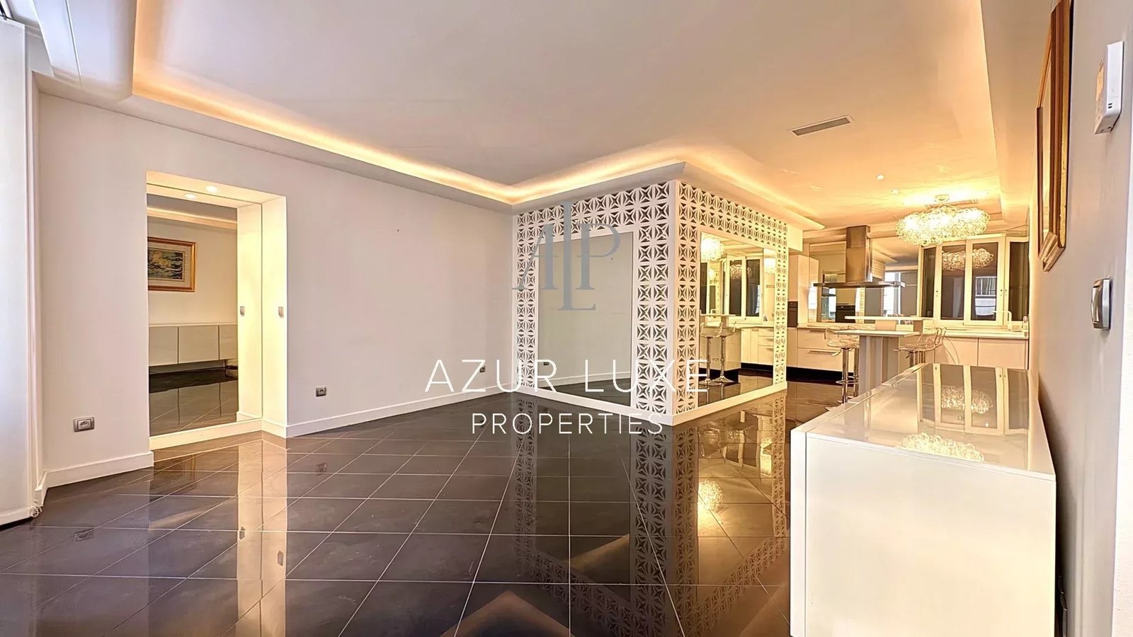 Property photo in Carre d'Argent