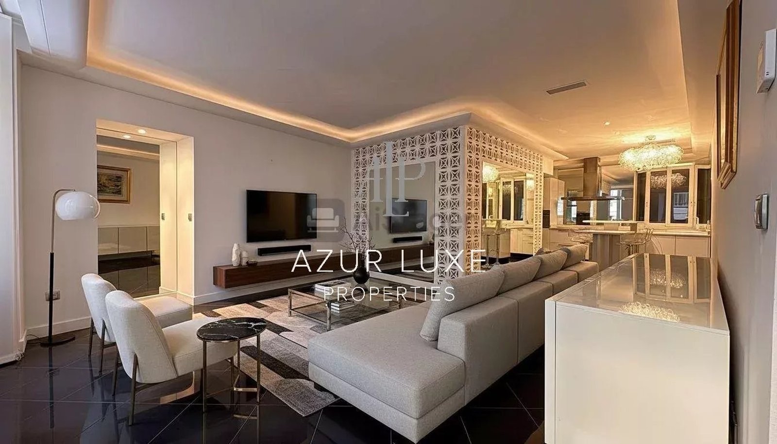 Property photo in Carre d'Argent