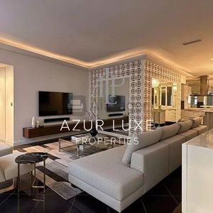 Property in Carre d'Argent